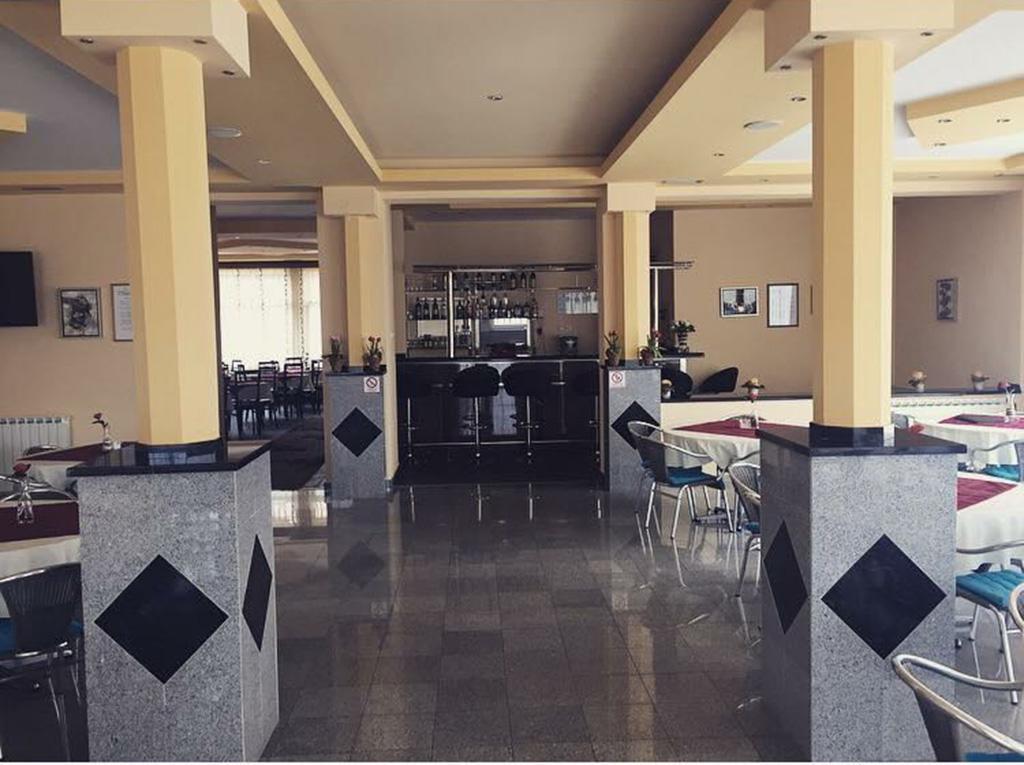 Hotel Gostionica Lazic à Zvornik Extérieur photo