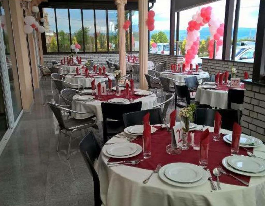Hotel Gostionica Lazic à Zvornik Extérieur photo