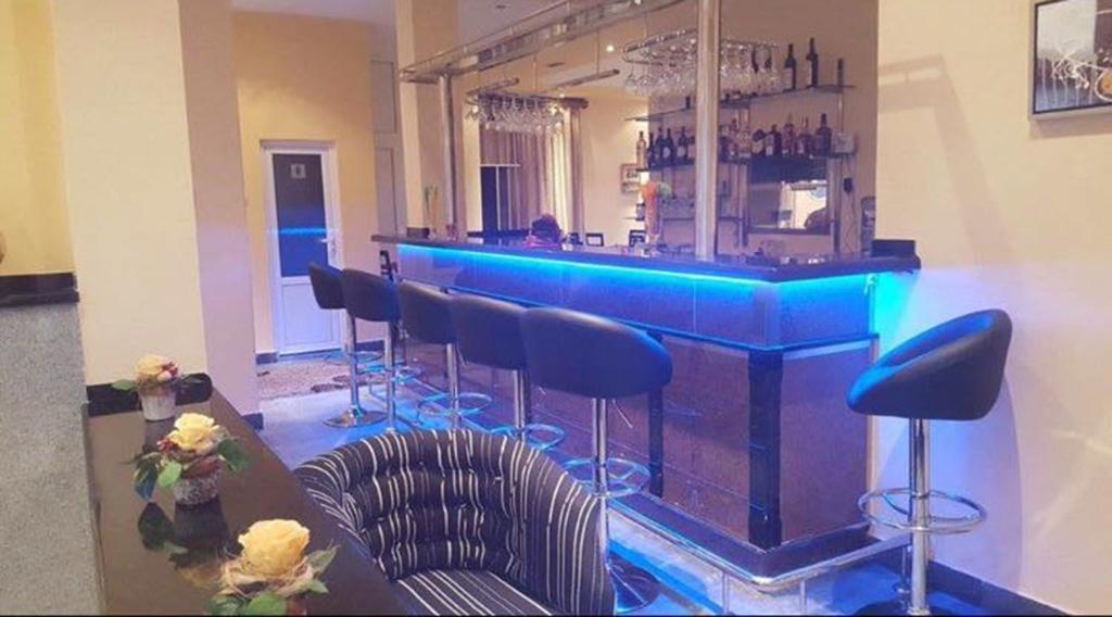 Hotel Gostionica Lazic à Zvornik Extérieur photo